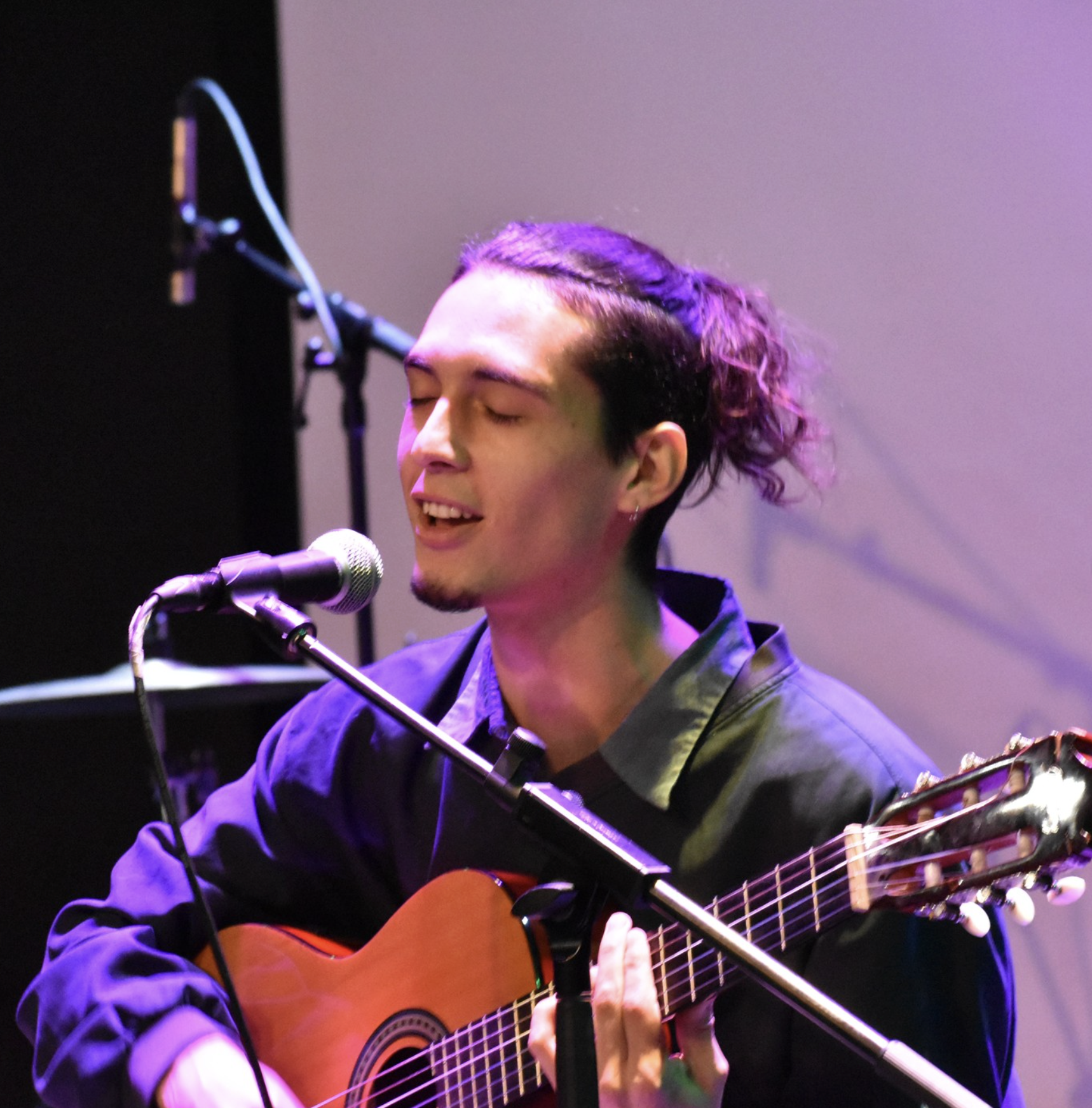 Sebastián Lewin - Kishu